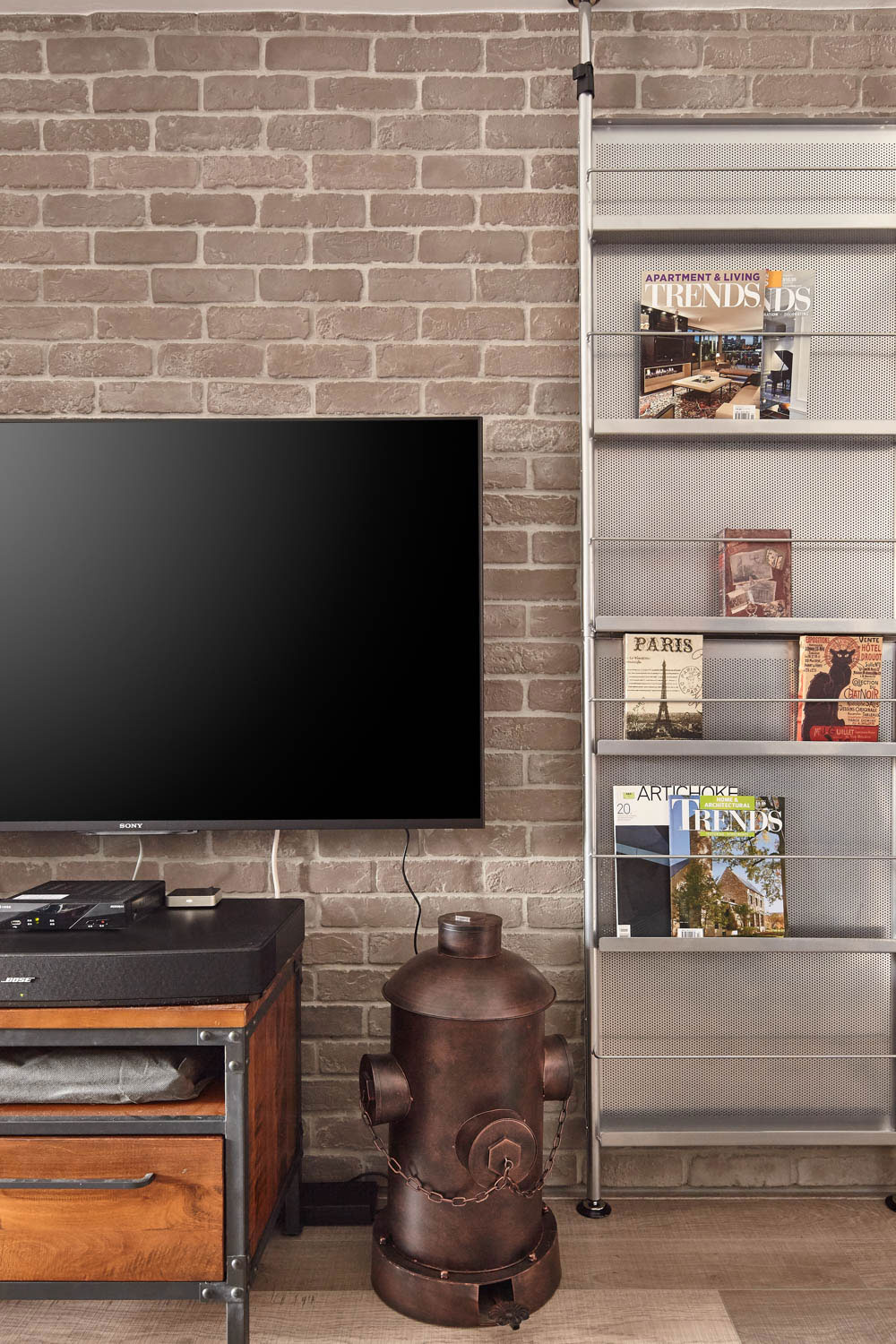 A Stylish and Tiny Industrial Loft Apartment in Taipei City by Alfonso Ideas (8)