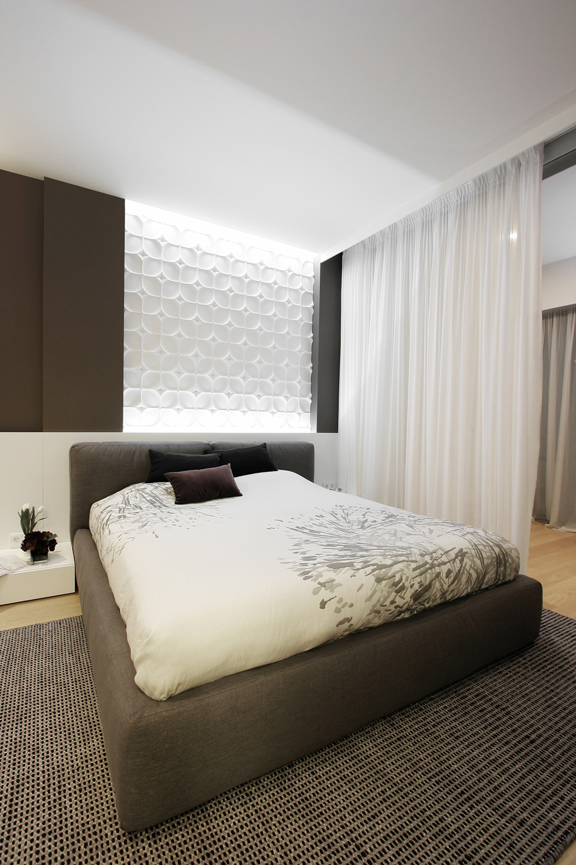 A Trendy Modern Apartment Full of Light in Dnipropetrovsk Oblast, Ukraine by Azovskiy & Pahomova architects (10)