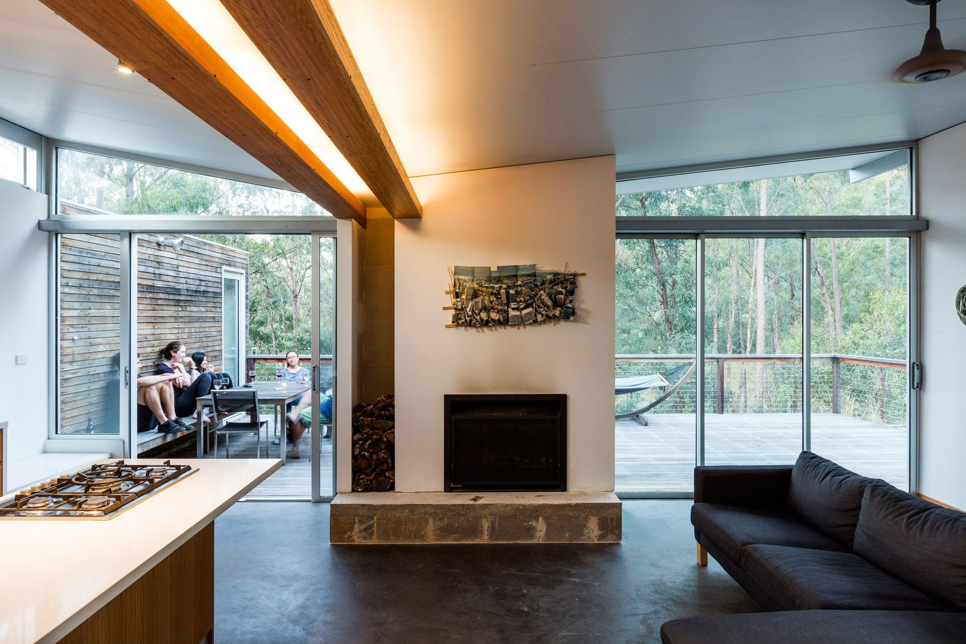 An Elegant Contemporary Mountain Home for Two Avid Climbers in New South Wales by Urban Possible (12)