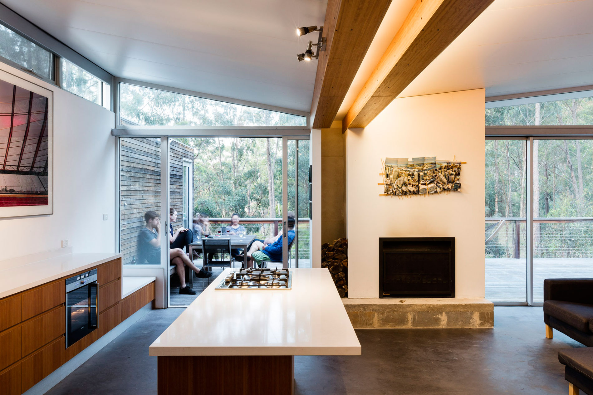 An Elegant Contemporary Mountain Home for Two Avid Climbers in New South Wales by Urban Possible (13)