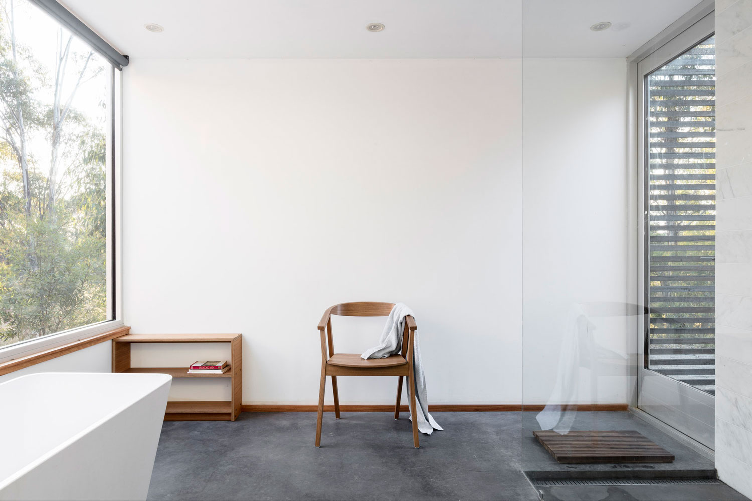 An Elegant Contemporary Mountain Home for Two Avid Climbers in New South Wales by Urban Possible (15)