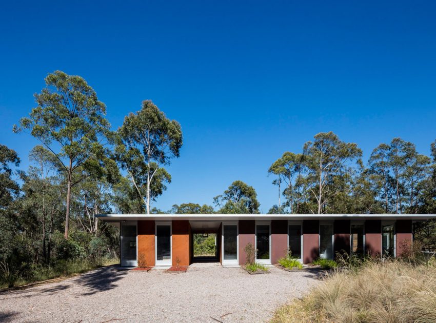 An Elegant Contemporary Mountain Home for Two Avid Climbers in New South Wales by Urban Possible (5)