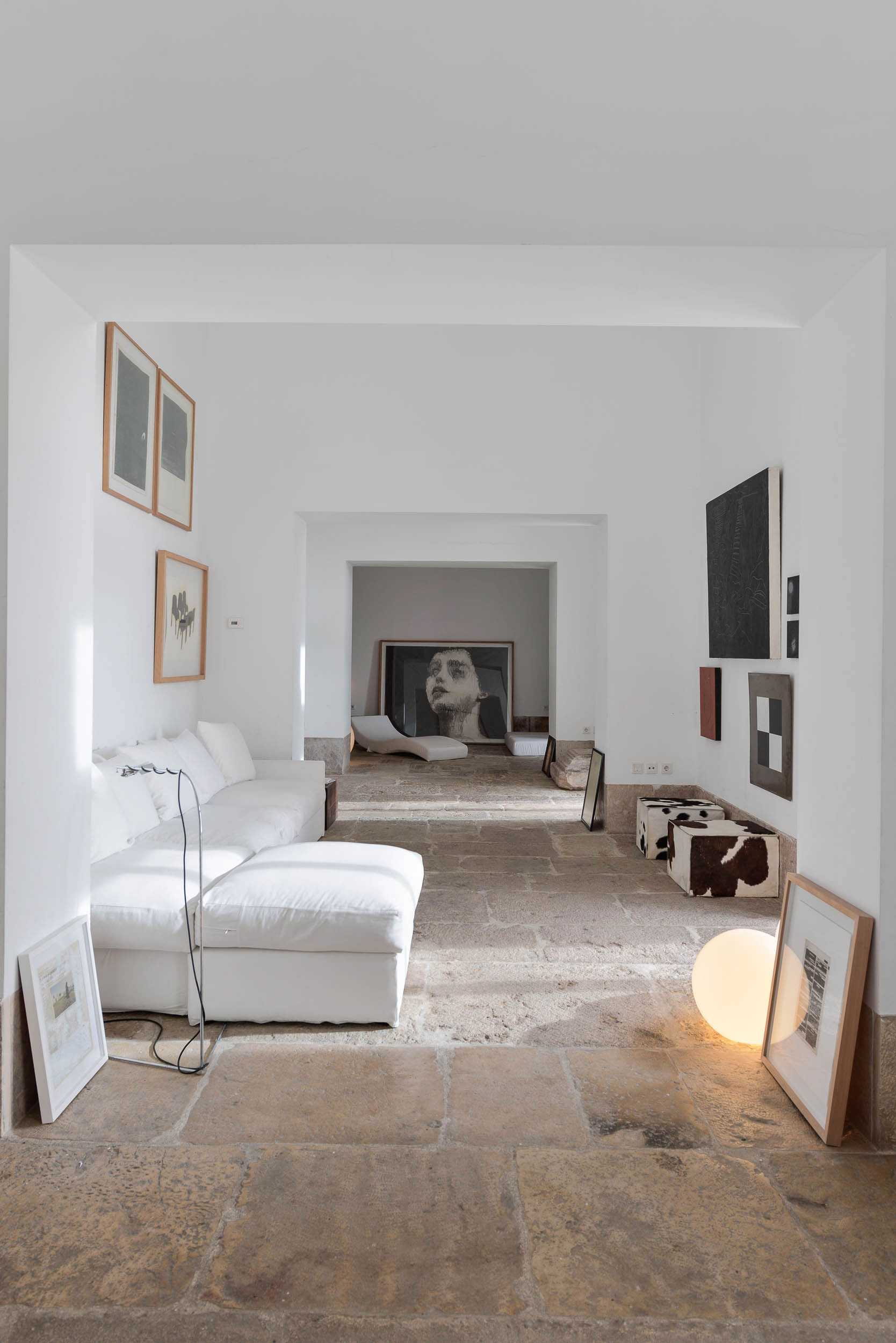 An 18th-Century Townhouse Transformed into a Charming Home in Lisbon, Portugal by Aires Mateus (14)