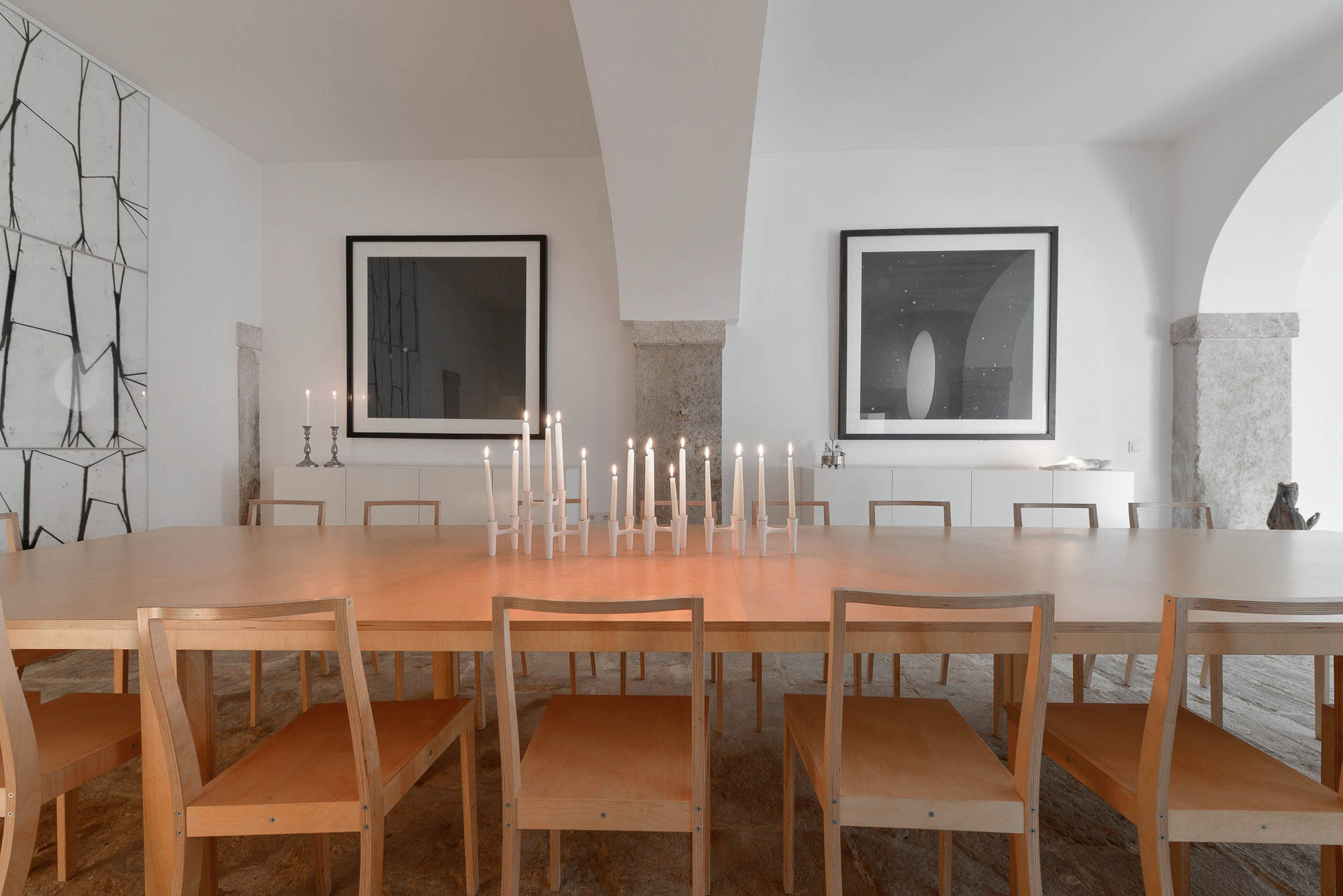 An 18th-Century Townhouse Transformed into a Charming Home in Lisbon, Portugal by Aires Mateus (26)