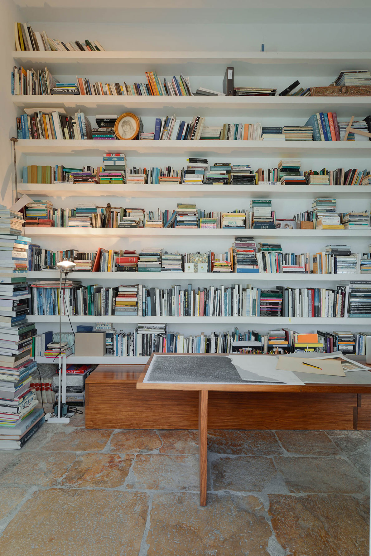 An 18th-Century Townhouse Transformed into a Charming Home in Lisbon, Portugal by Aires Mateus (35)