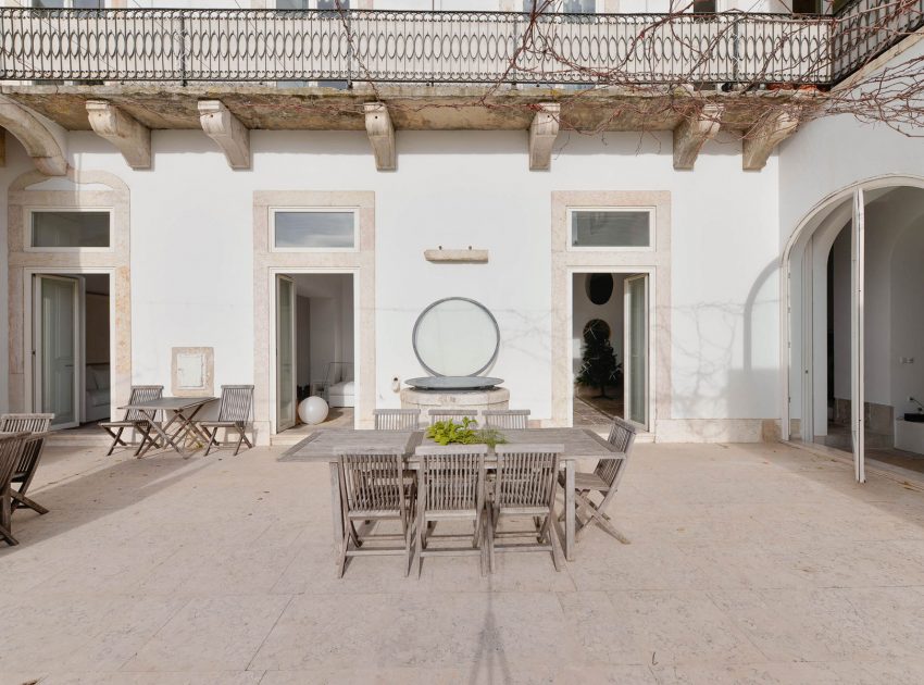 An 18th-Century Townhouse Transformed into a Charming Home in Lisbon, Portugal by Aires Mateus (8)