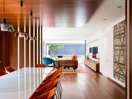 An Airy and Cheerful House with Vibrant Pops of Color in São Paulo by Pascali Semerdjian Architects (14)