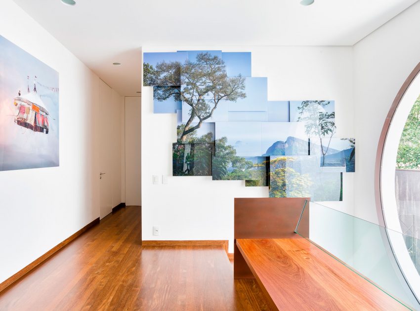 An Airy and Cheerful House with Vibrant Pops of Color in São Paulo by Pascali Semerdjian Architects (15)