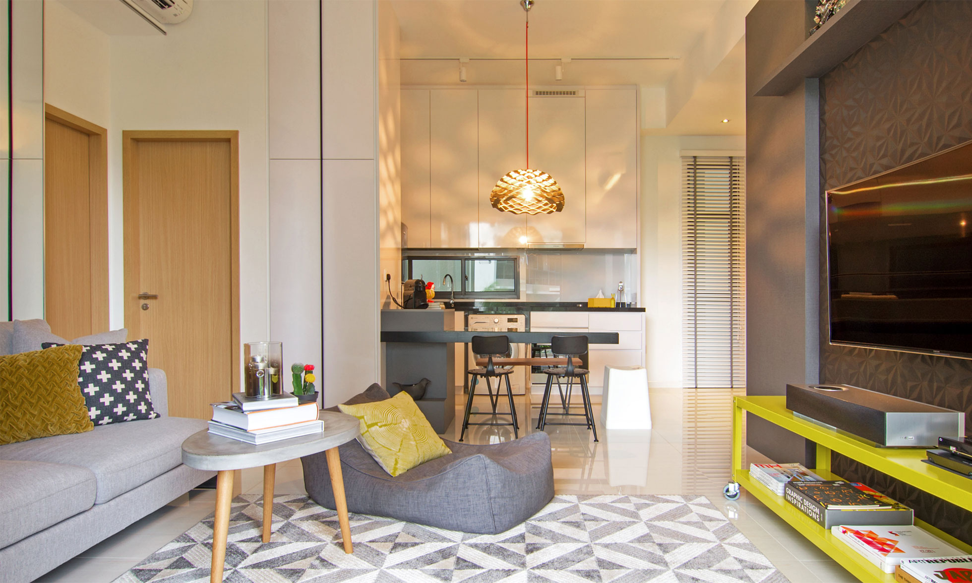 An Eclectic and Stylish Apartment with Functional Elements in Singapore by KNQ Associates (1)