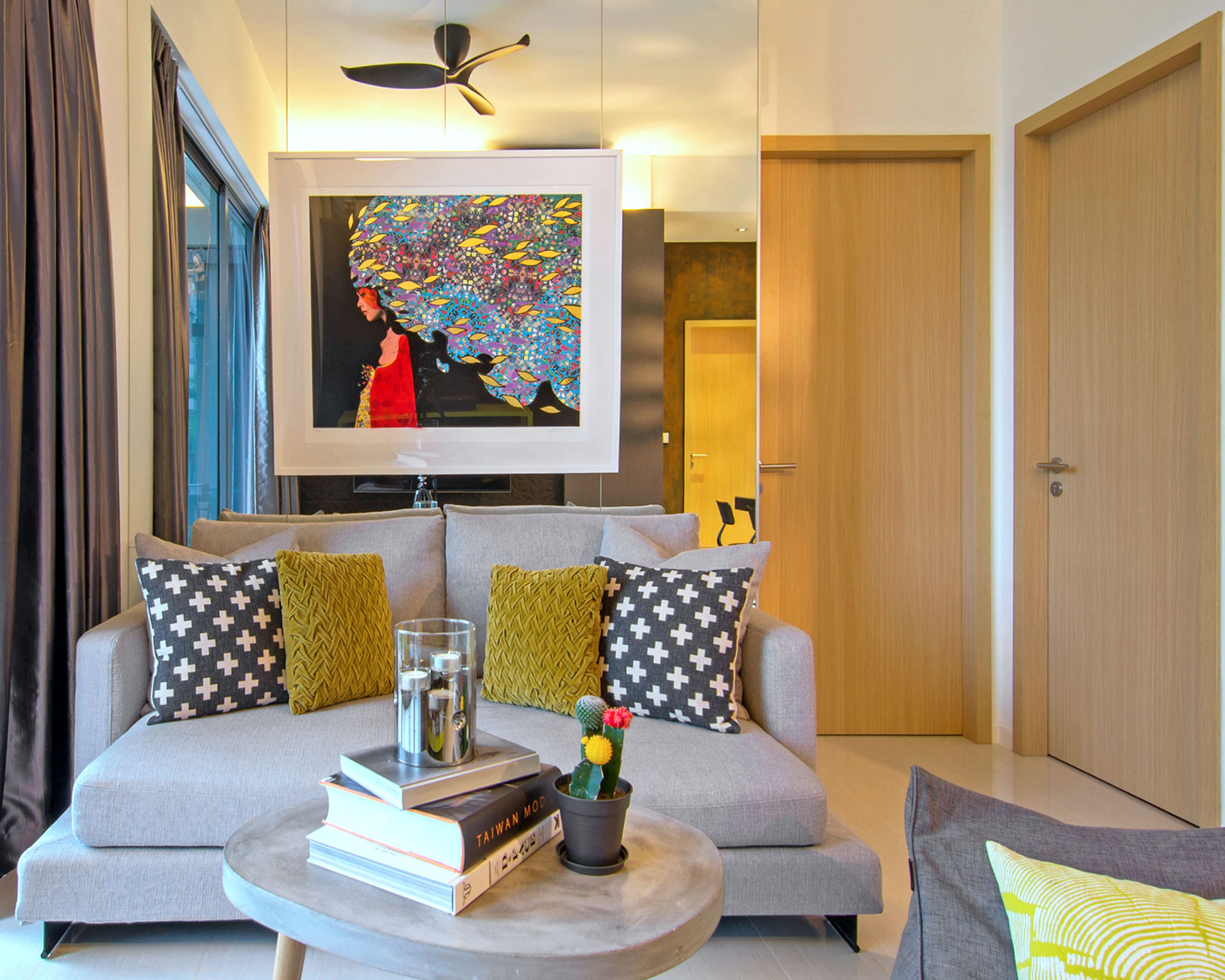 An Eclectic and Stylish Apartment with Functional Elements in Singapore by KNQ Associates (5)