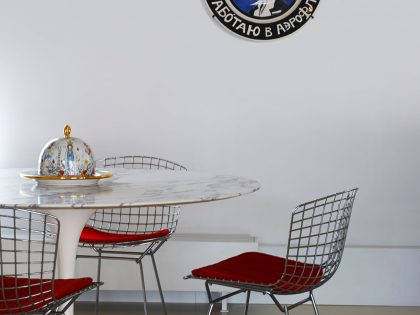 An Eclectic and Lively Contemporary Home in Antwerp, Belgium by Studio Job (7)