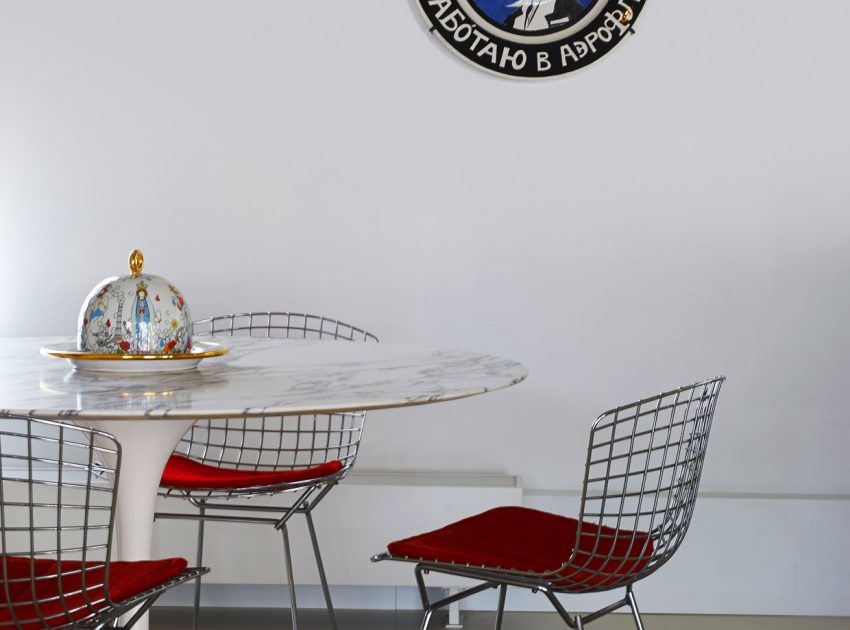 An Eclectic and Lively Contemporary Home in Antwerp, Belgium by Studio Job (7)