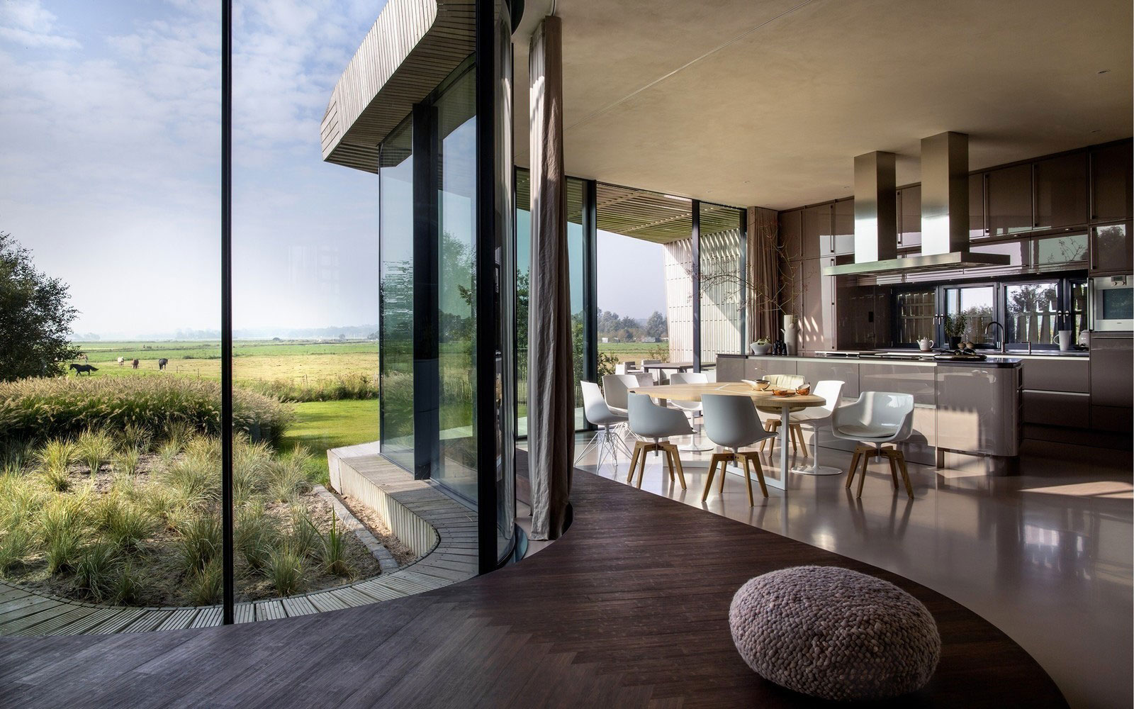 An Eco-Friendly and Digitally Controlled Home with Stunning Views in North Holland by UN Studio (9)