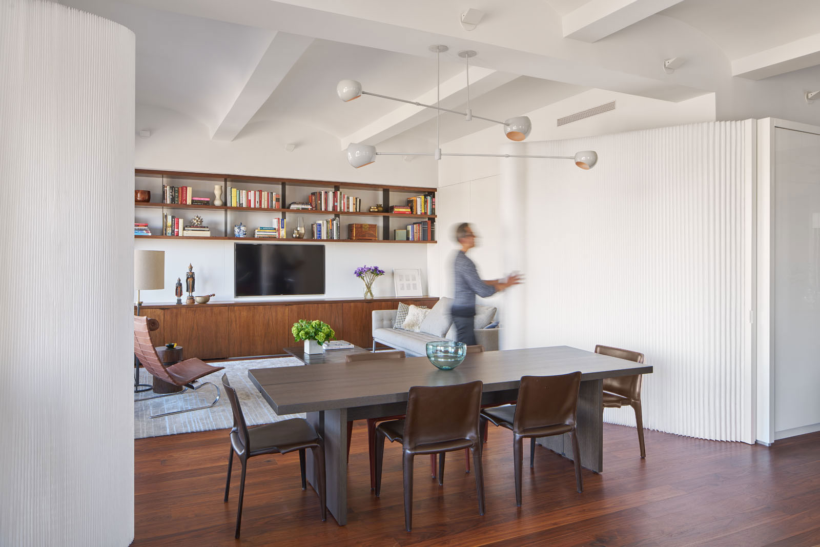 An Elegant Apartment Full of Style and Comfort in Tribeca, New York City by Gluckman Tang Architects (7)