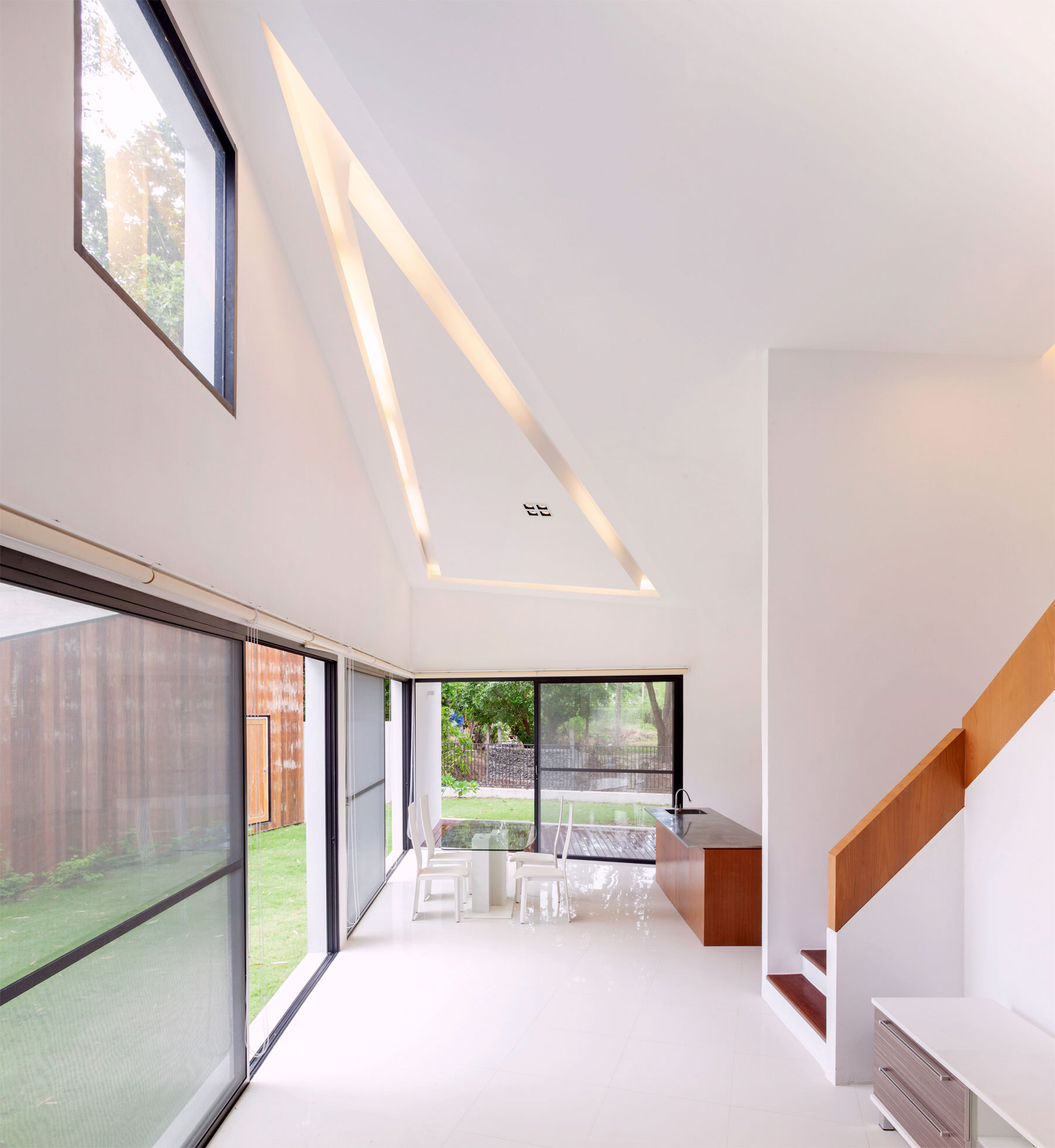 An Elegant Contemporary Home with Beautiful Cafe and Music Room in Chiang Mai, Thailand by EKAR & Full Scale Studio (16)