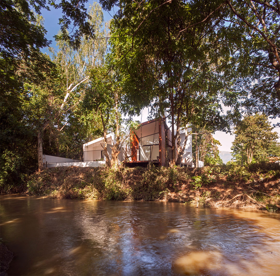 An Elegant Contemporary Home with Beautiful Cafe and Music Room in Chiang Mai, Thailand by EKAR & Full Scale Studio (2)