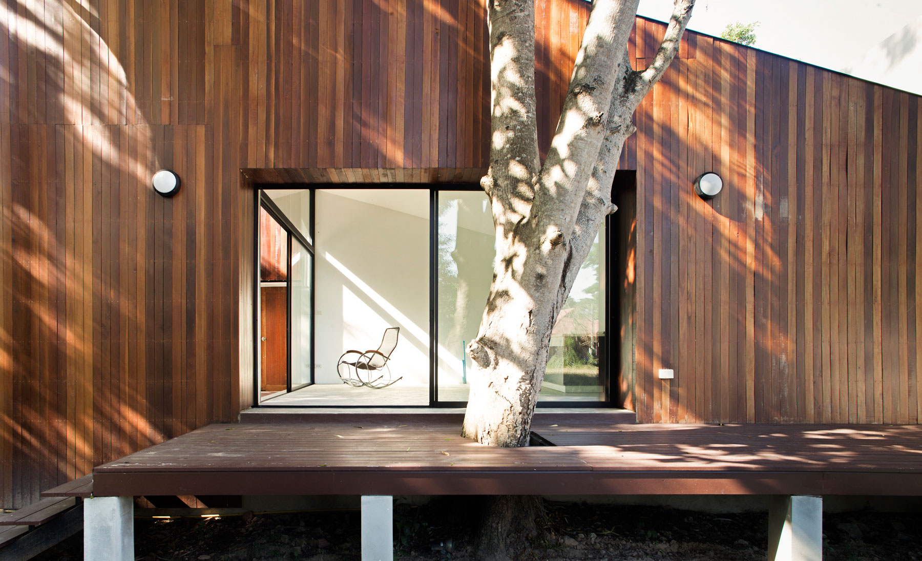 An Elegant Contemporary Home with Beautiful Cafe and Music Room in Chiang Mai, Thailand by EKAR & Full Scale Studio (6)