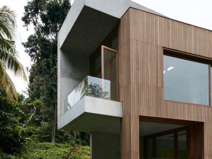 An Elegant Green Home Surrounded by Lush Tropical Landscaping in Singapore by Tsao & McKown Architects (3)