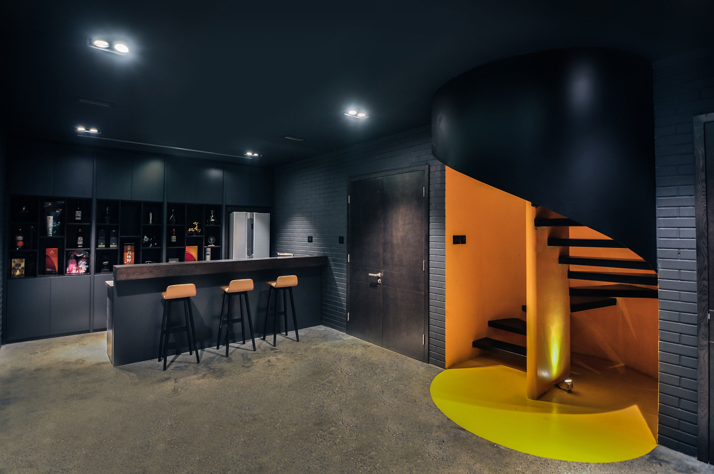 An Elegant Home Combines Classic Exterior and Contemporary Interior in Ha Noi, Vietnam by ABS Corporation (17)