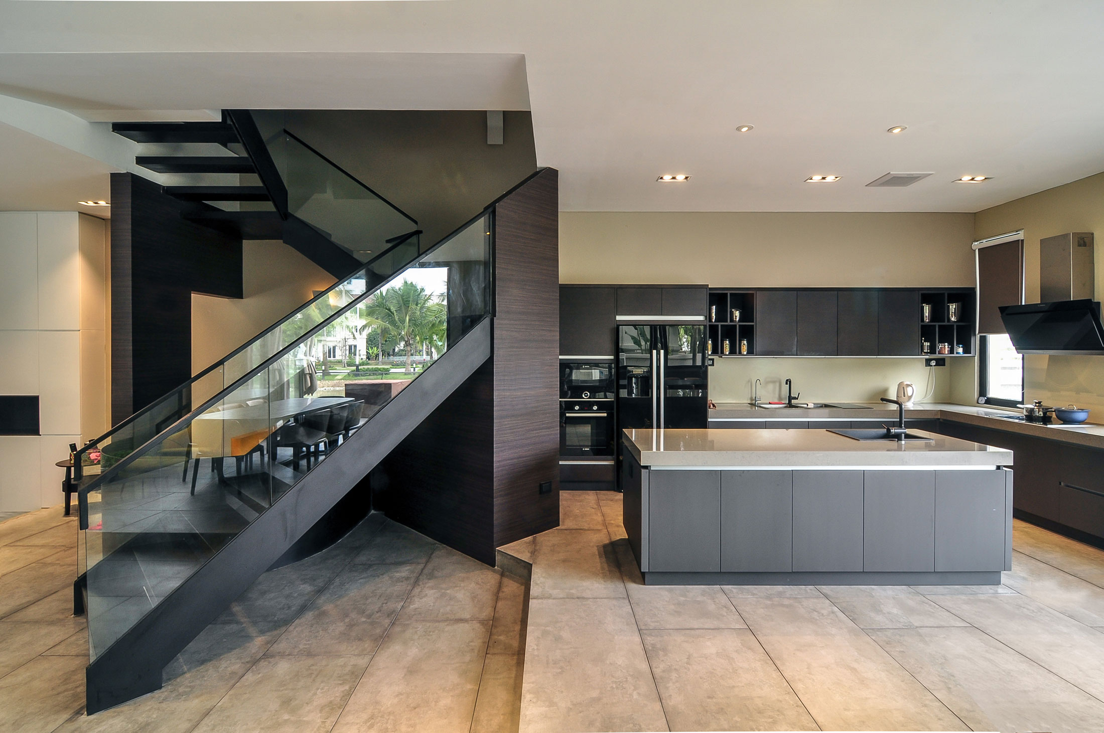 An Elegant Home Combines Classic Exterior and Contemporary Interior in Ha Noi, Vietnam by ABS Corporation (5)