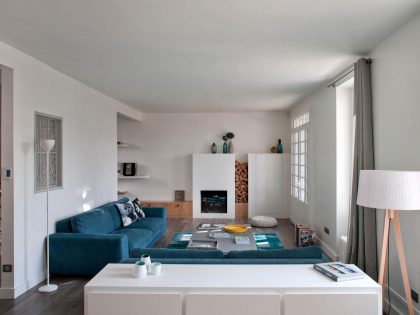 An Elegant House with a Picturesque Decor Done in White and Blue on Bois Colombes by Olivier Chabaud Architecte (1)
