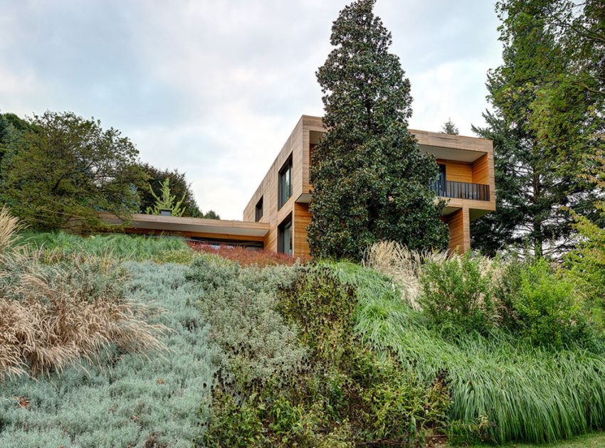 An Elegant and Comfortable Family Home with Private Pool in Milan, Italy by Marco Carini Interior Designer (3)