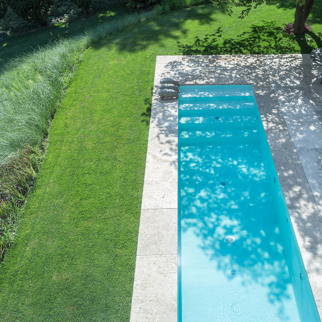 An Elegant and Comfortable Family Home with Private Pool in Milan, Italy by Marco Carini Interior Designer (4)