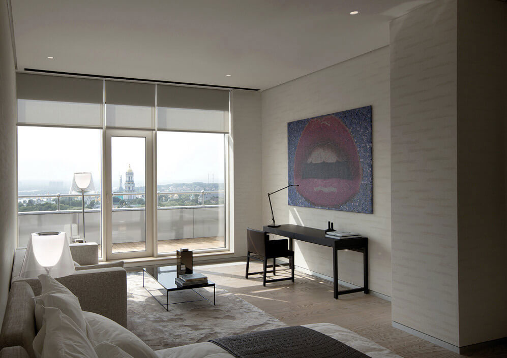An Elegant and Luxurious Contemporary Apartment Brimming with Art in Kiev by Minotti London & Red Button Development (12)