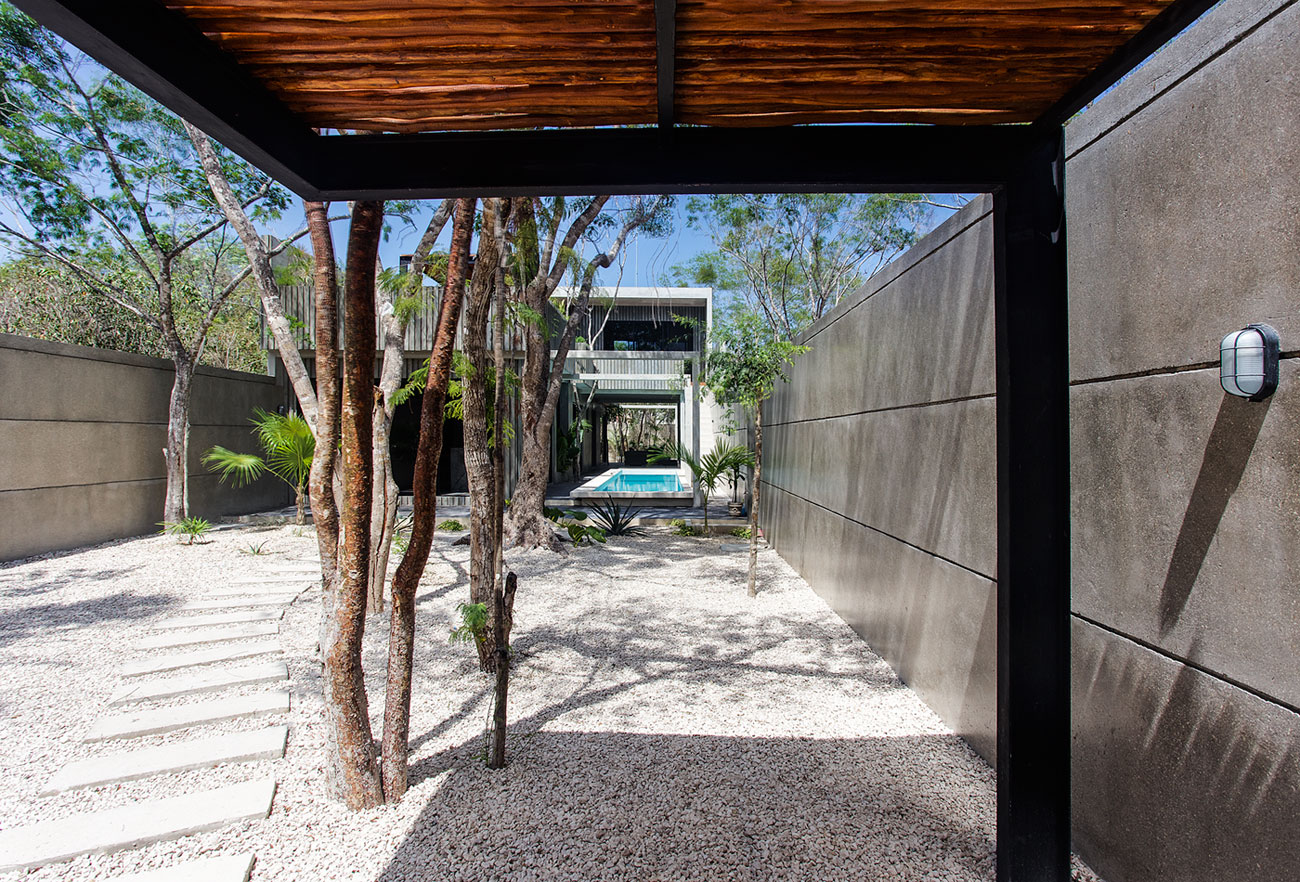 A Colorful and Vibrant House Full of Character and Bold Accents in Tulum, Mexico by Studio Arquitectos (1)