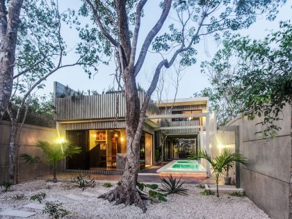 An Exquisite Modern House Full of Character and Bold Accents in Tulum, Mexico by Studio Arquitectos (13)