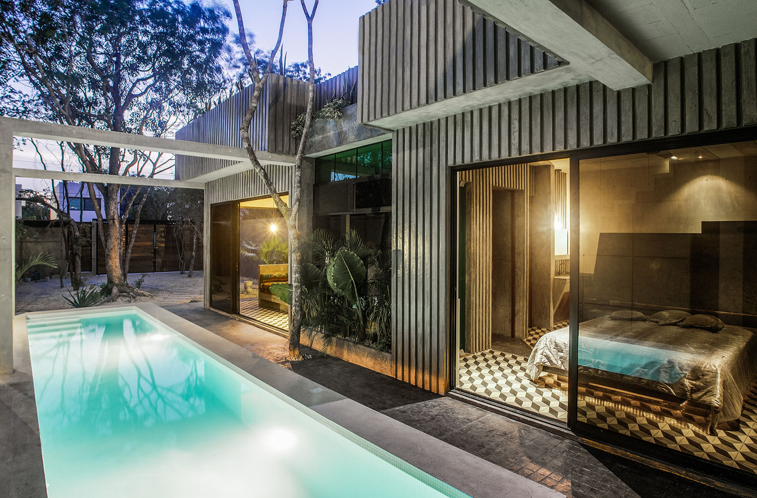 A Colorful and Vibrant House Full of Character and Bold Accents in Tulum, Mexico by Studio Arquitectos (9)