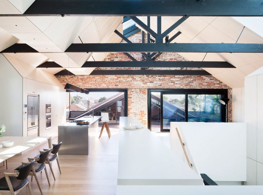 An Industrial Warehouse Converted into Light-Filled Home in Fitzroy, Victoria by Andrew Simpson Architects (11)