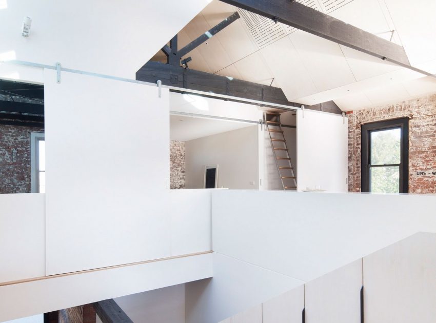 An Industrial Warehouse Converted into Light-Filled Home in Fitzroy, Victoria by Andrew Simpson Architects (13)