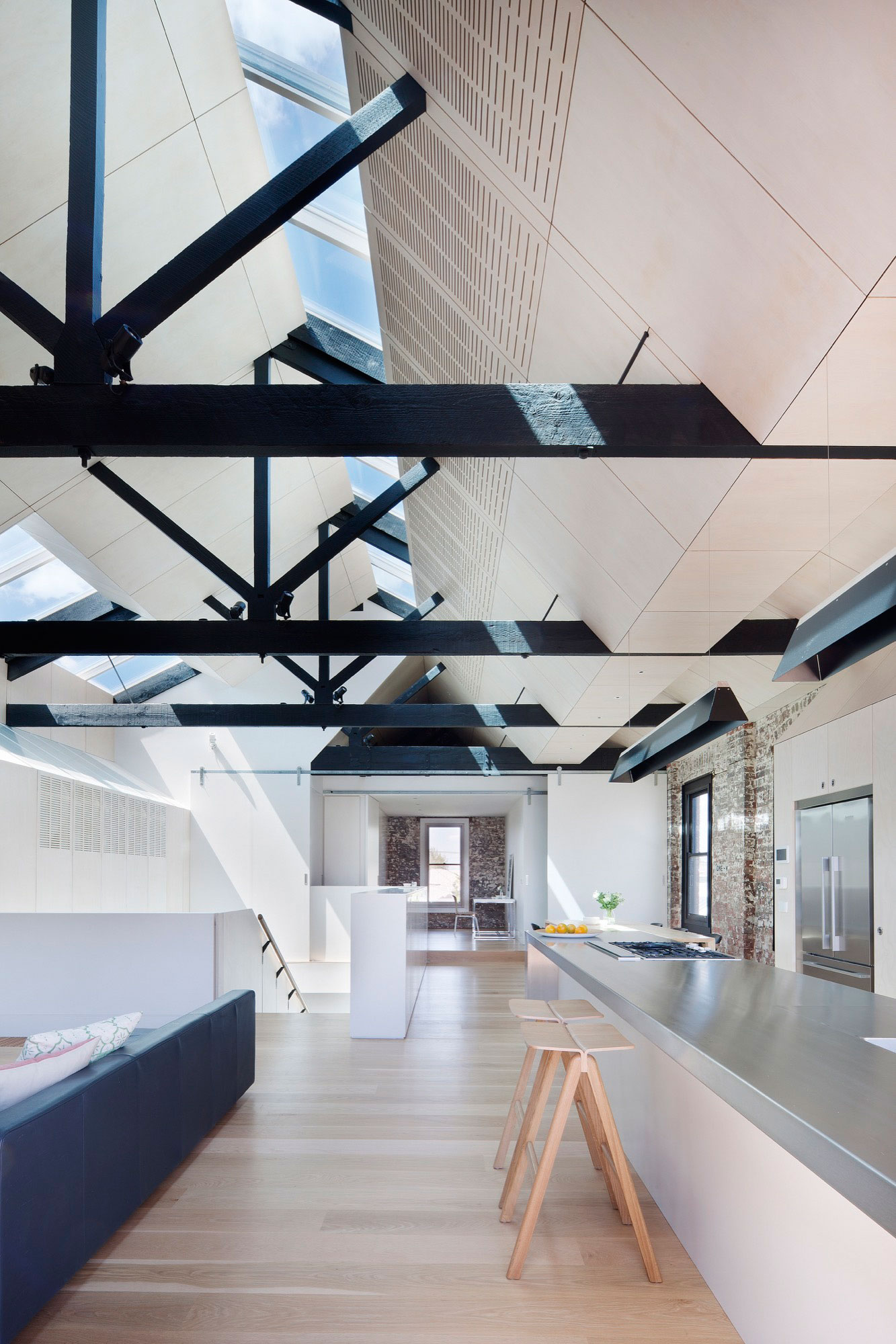 An Industrial Warehouse Converted into Light-Filled Home in Fitzroy, Victoria by Andrew Simpson Architects (5)