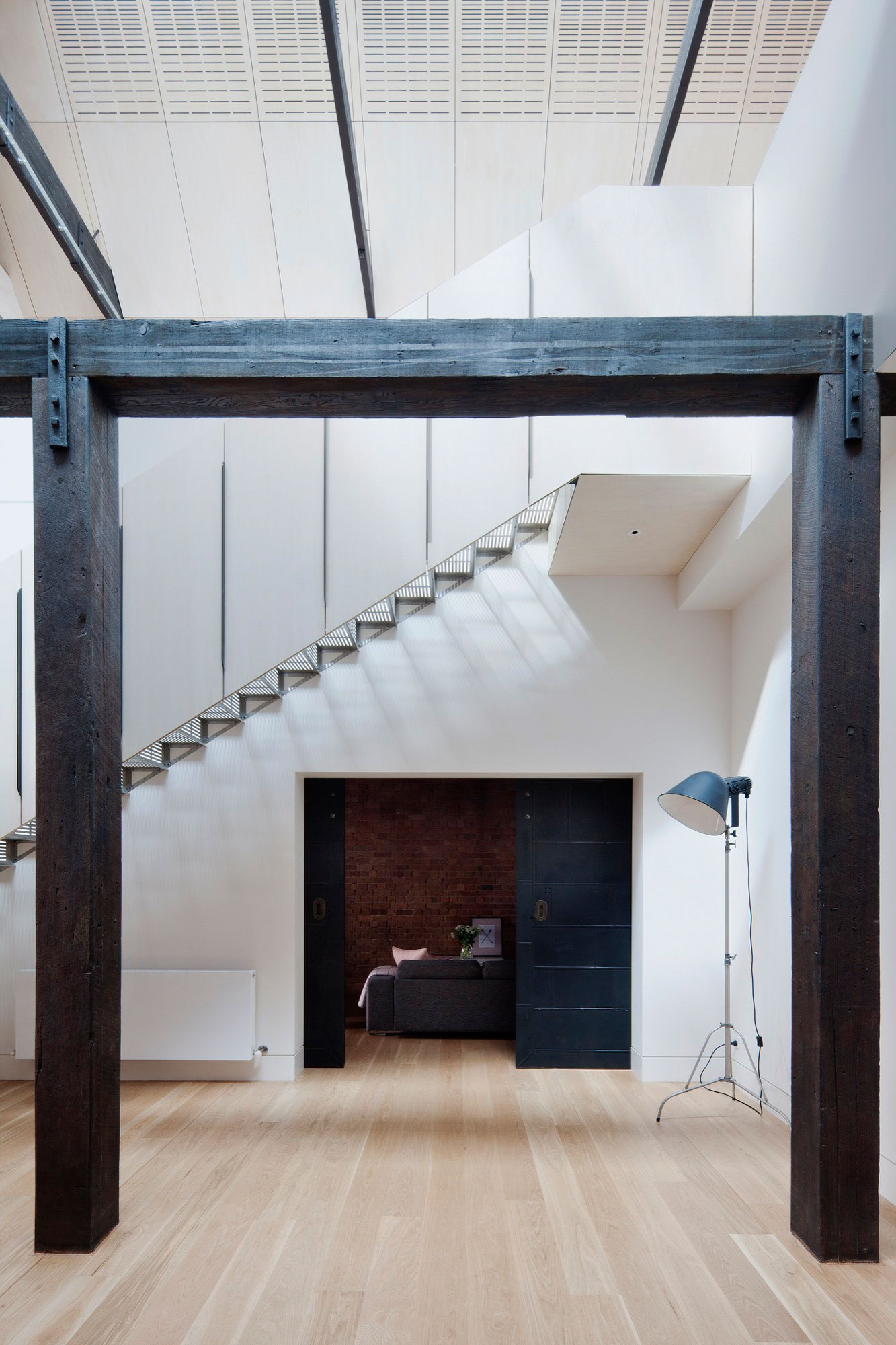 An Industrial Warehouse Converted into Light-Filled Home in Fitzroy, Victoria by Andrew Simpson Architects (6)