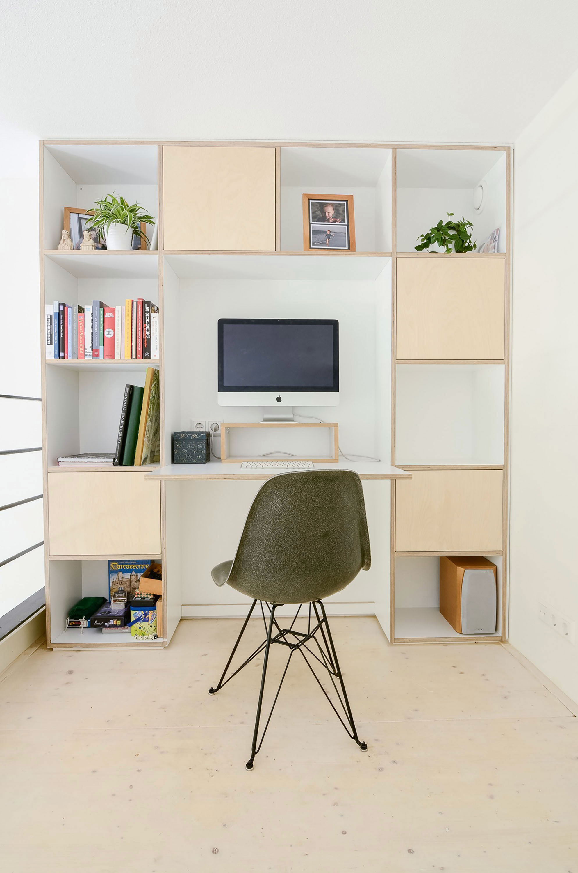 An Old School Building Converted into Swanky Contemporary Apartment in Amsterdam by Standard Studio & CASA architecten (17)