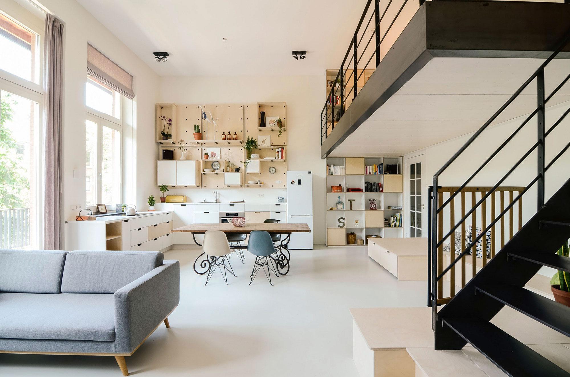 An Old School Building Converted into Swanky Contemporary Apartment in Amsterdam by Standard Studio & CASA architecten (2)