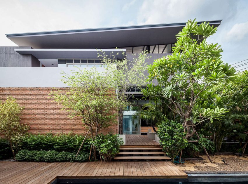 A Striking Modern Industrial House with Sophisticated Accents in Bangkok, Thailand by Alkhemist Architects (1)