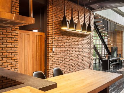 A Striking Modern Industrial House with Sophisticated Accents in Bangkok, Thailand by Alkhemist Architects (14)