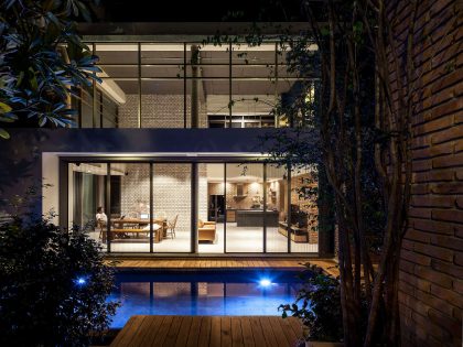 A Striking Modern Industrial House with Sophisticated Accents in Bangkok, Thailand by Alkhemist Architects (16)