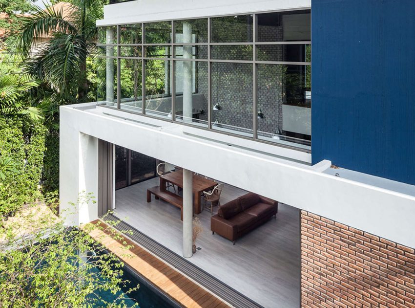 A Striking Modern Industrial House with Sophisticated Accents in Bangkok, Thailand by Alkhemist Architects (2)