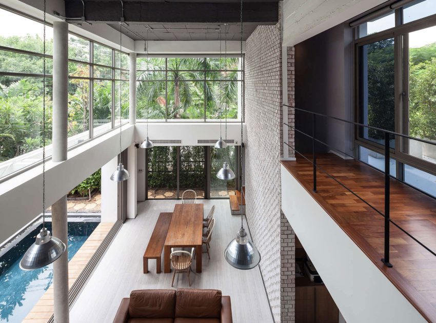 A Striking Modern Industrial House with Sophisticated Accents in Bangkok, Thailand by Alkhemist Architects (8)