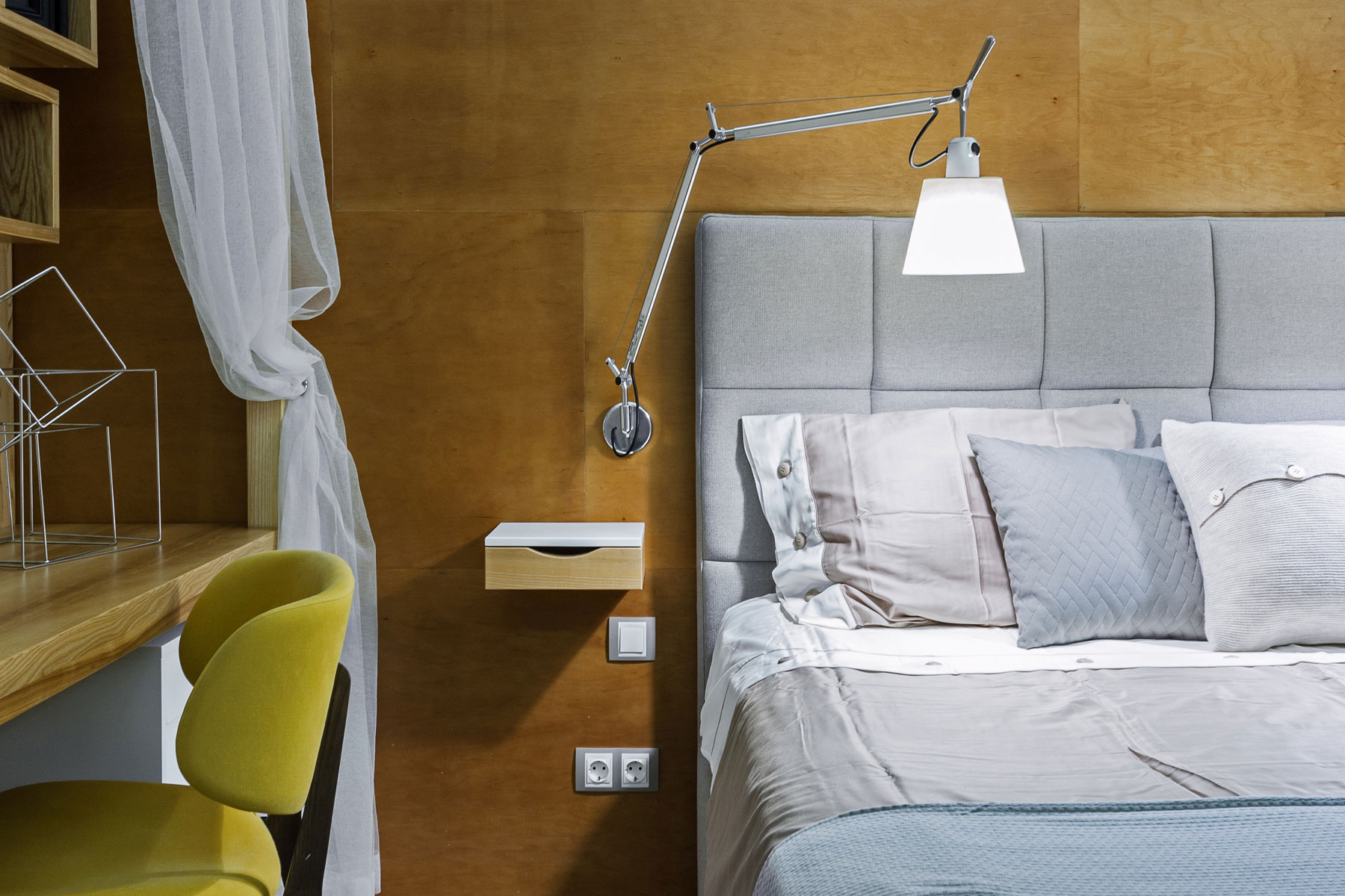 A Cozy Open-Plan Apartment with Eco-Style Elements in Zaporizhia, Ukraine by Eugene Meshcheruk (14)