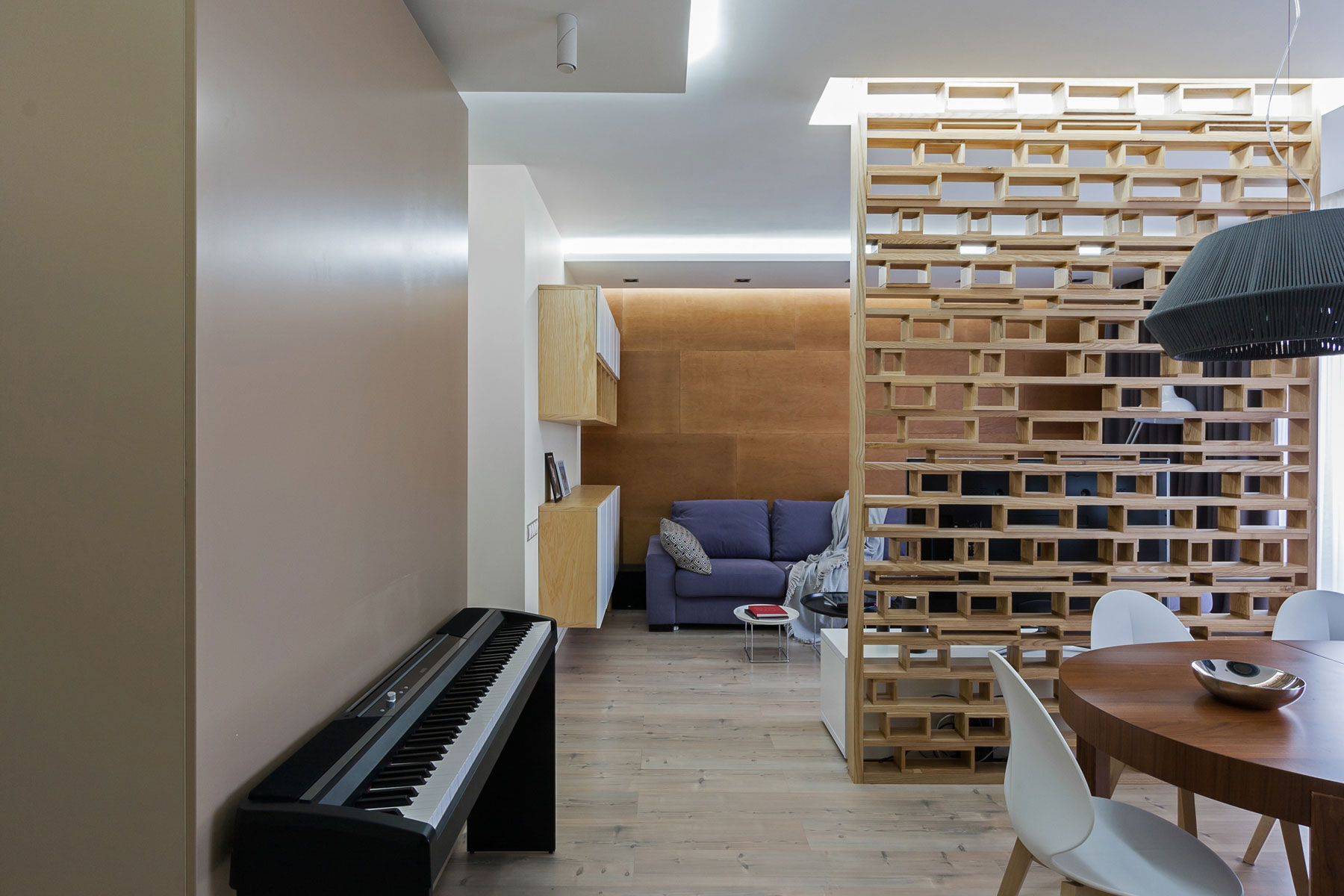 A Cozy Open-Plan Apartment with Eco-Style Elements in Zaporizhia, Ukraine by Eugene Meshcheruk (2)
