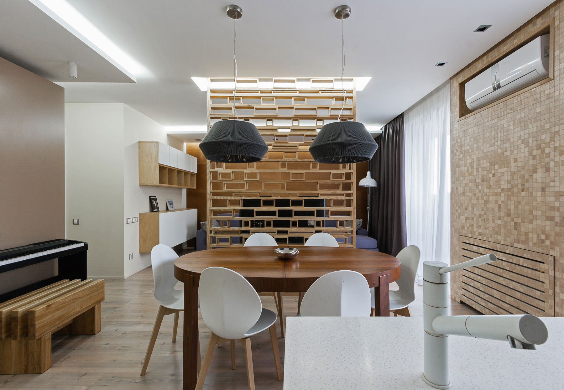 A Cozy Open-Plan Apartment with Eco-Style Elements in Zaporizhia, Ukraine by Eugene Meshcheruk (7)