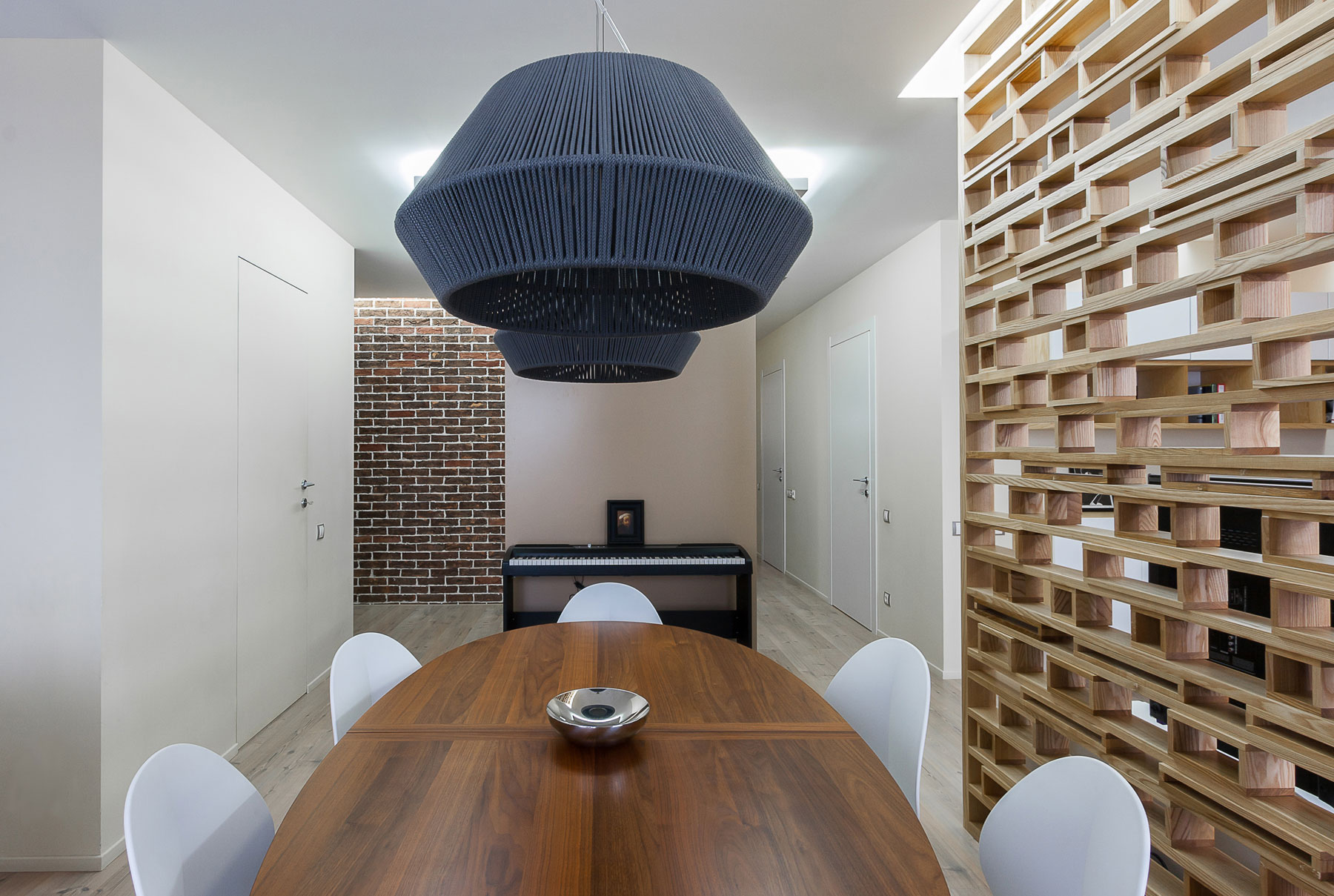 A Cozy Open-Plan Apartment with Eco-Style Elements in Zaporizhia, Ukraine by Eugene Meshcheruk (8)