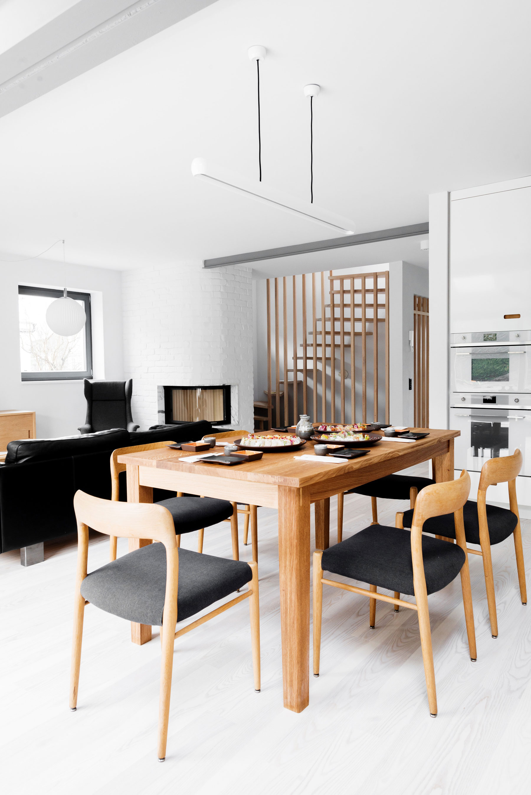 A 100-Year Old House Remodeled Into a Bright Contemporary Home in Poland by Loft Szczecin (16)