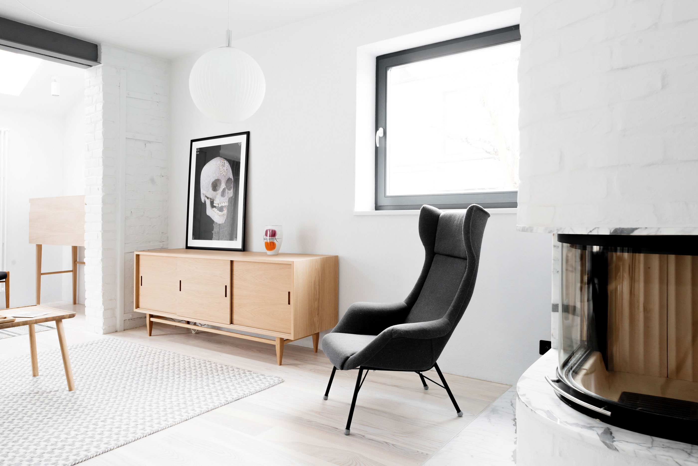 A 100-Year Old House Remodeled Into a Bright Contemporary Home in Poland by Loft Szczecin (3)