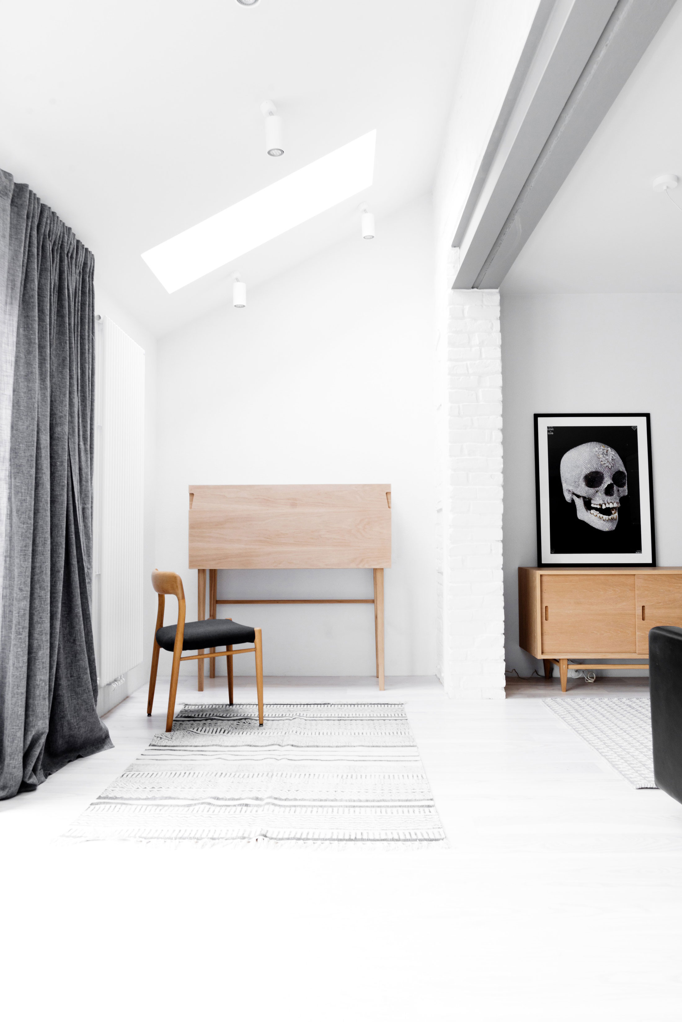 A 100-Year Old House Remodeled Into a Bright Contemporary Home in Poland by Loft Szczecin (9)