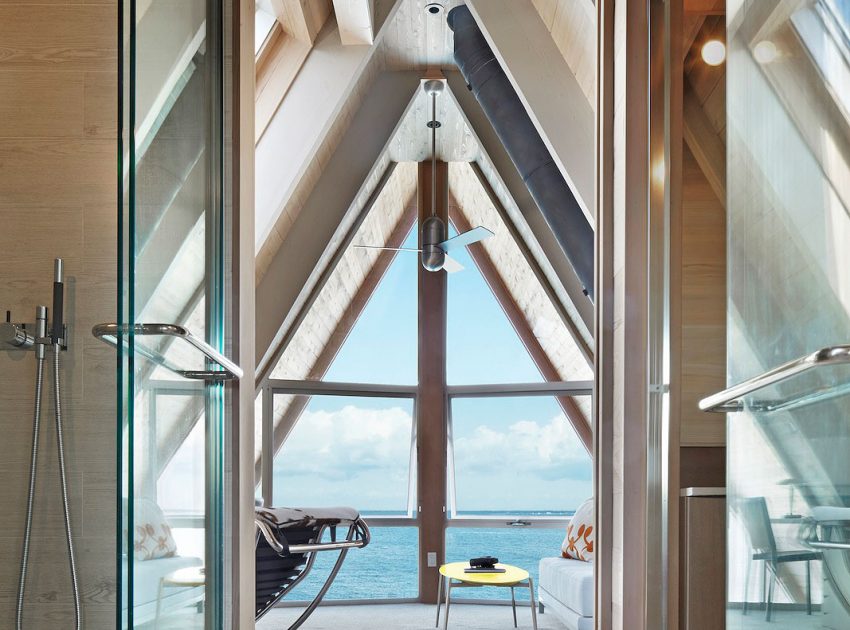 A 1960s Beach Home Turned into Spectacular Modern House on Fire Island by Bromley Caldari Architects (19)
